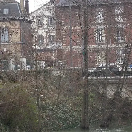Danton Troyes
